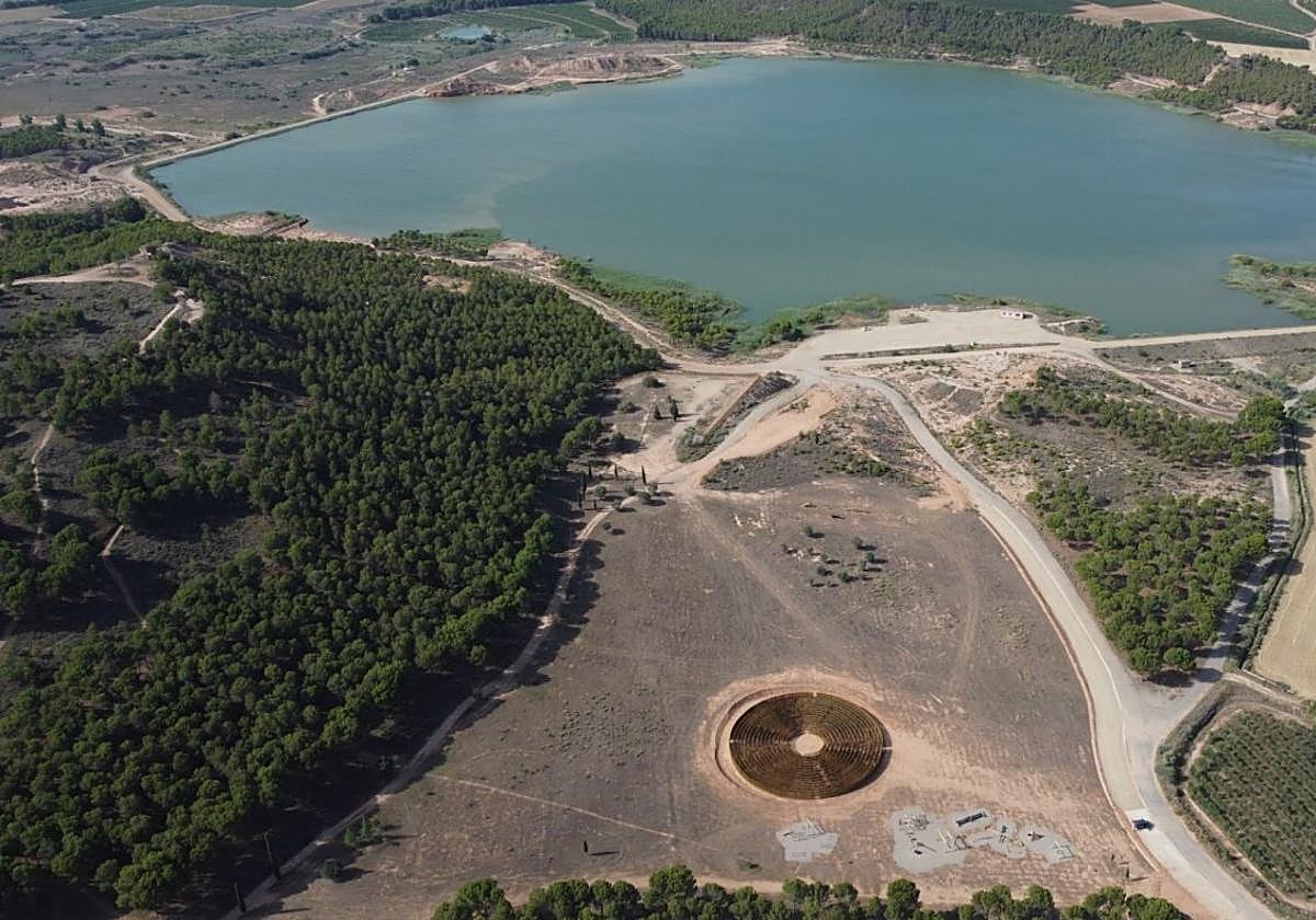 Vista aérea de la zona recreativa del pantano el Perdiguero.