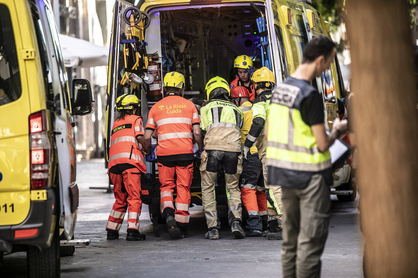 Conmoción en Logroño por el desplome del edificio de Adoratrices