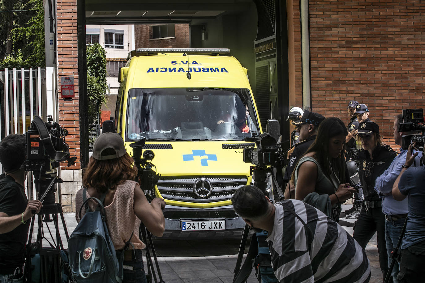 Conmoción en Logroño por el desplome del edificio de Adoratrices