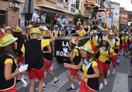 Fiestas en Rincón de Soto: cohete y desfile de carrozas