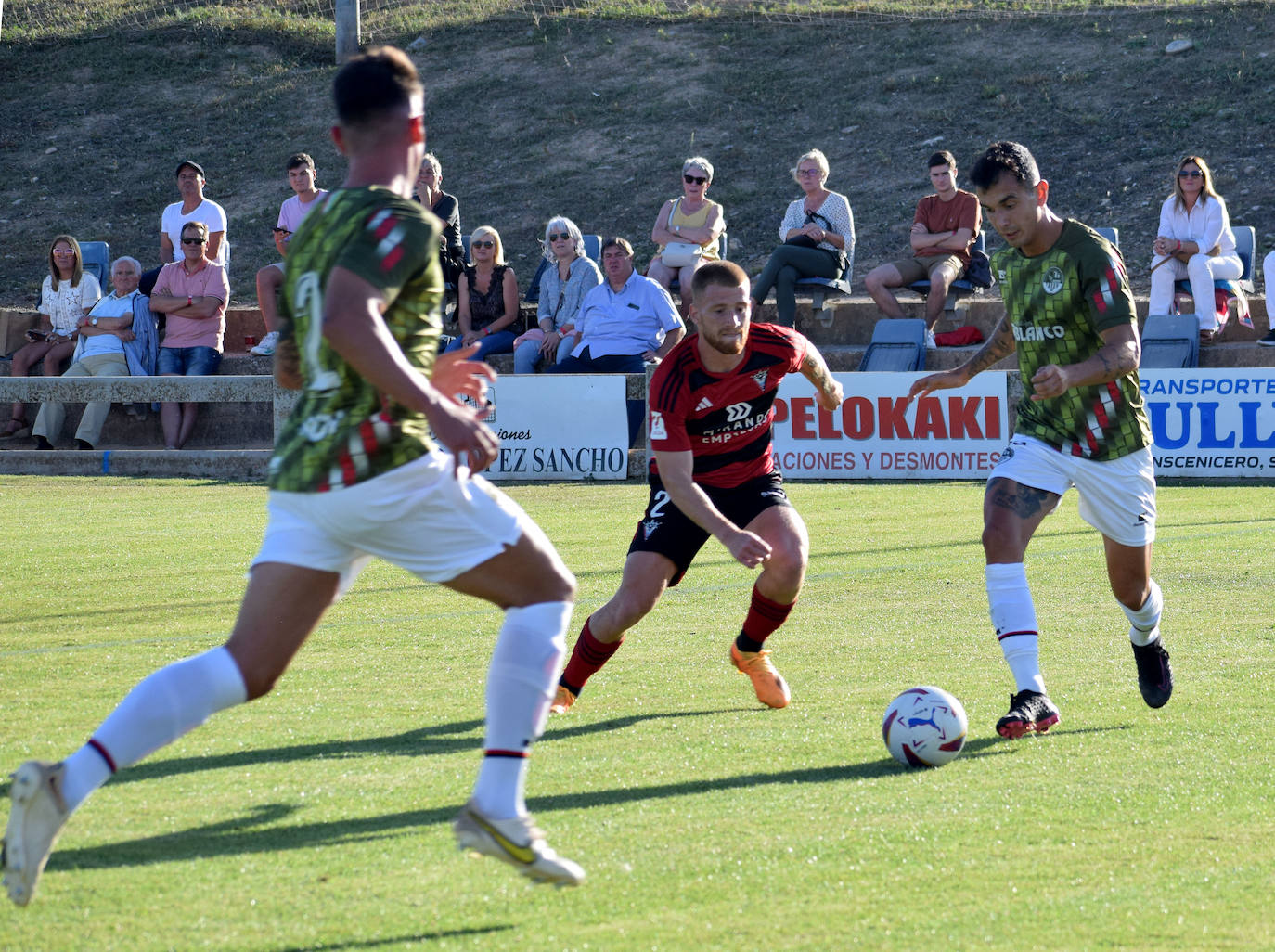 Imágenes del partido entre SD Logroñes y Mirandés