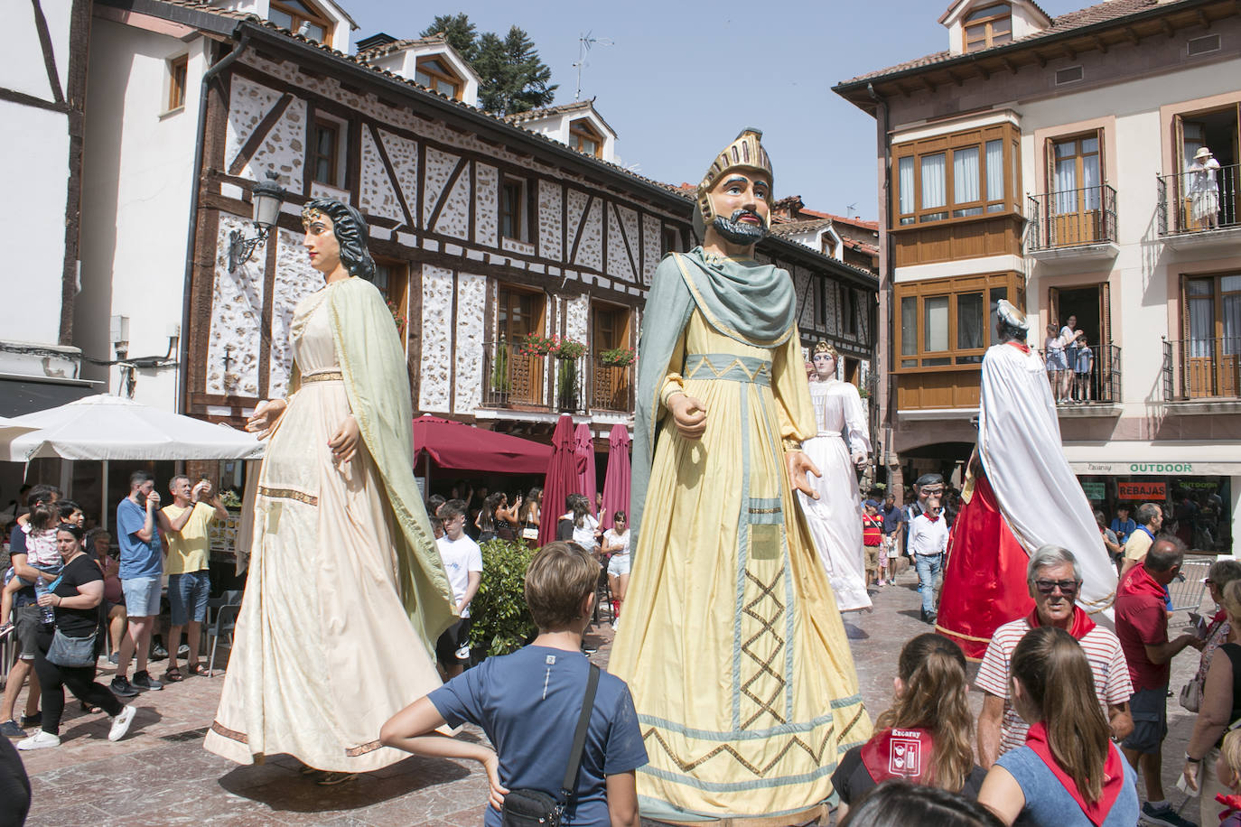 Ezcaray ya disfruta de sus fiestas