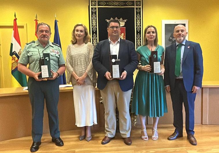 Beatriz Domínguez, Pablo Salas y Torrecilla en Cameros, nuevos socios de honor de Vida por Vida