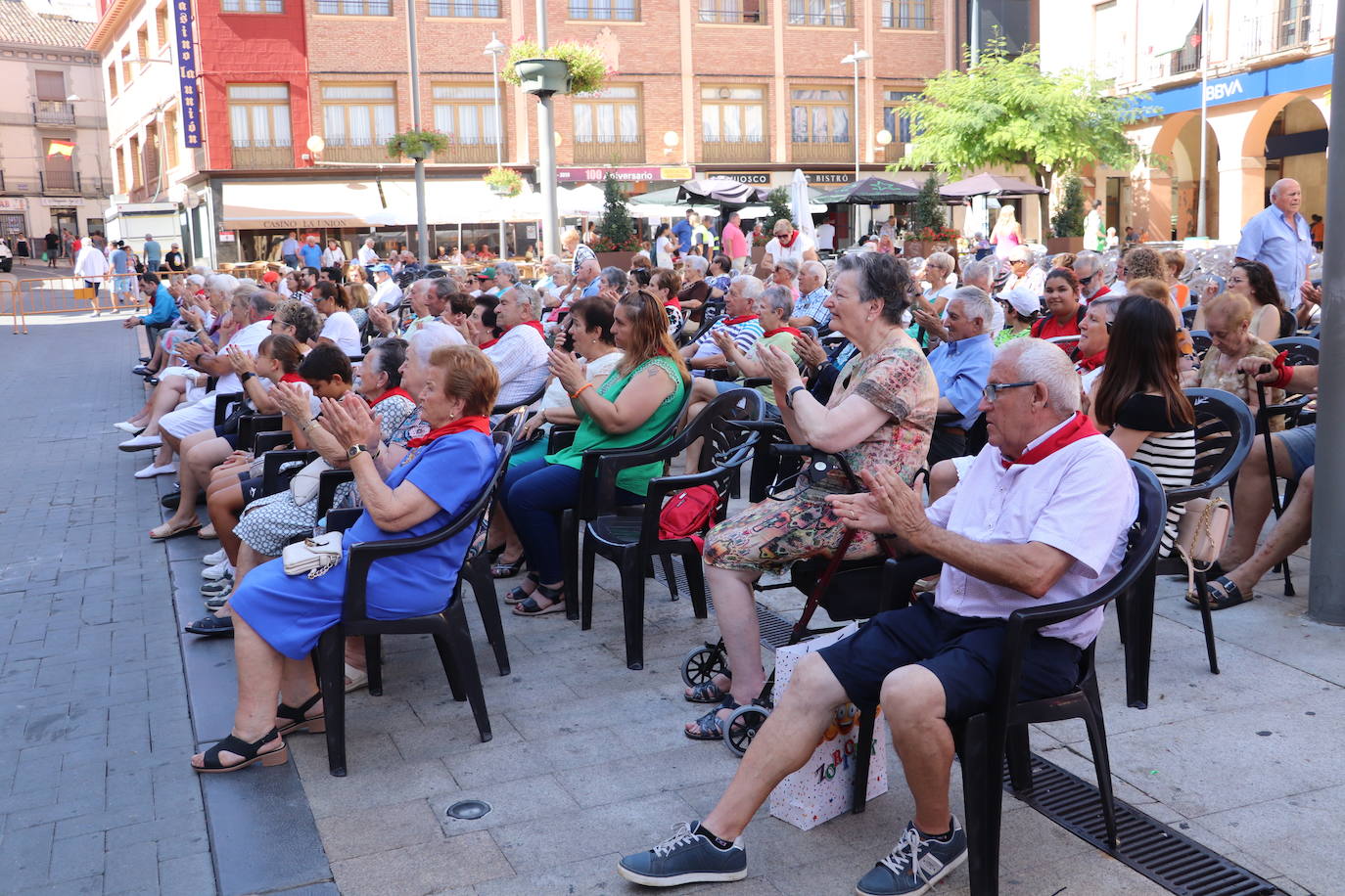 Los mayores protagonizan la fiesta en Alfaro