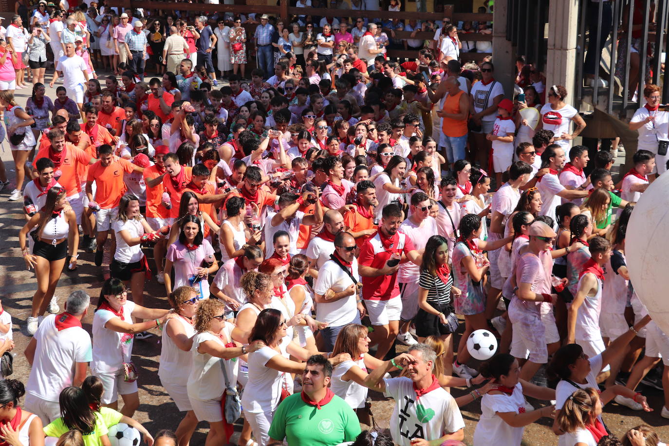 Aldeanueva ya disfruta de las fiestas de San Bartolomé