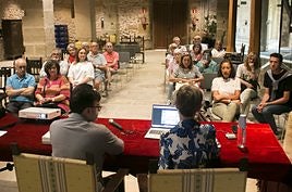 Conferencia sobre los tesoros musicales de la catedral, ayer.