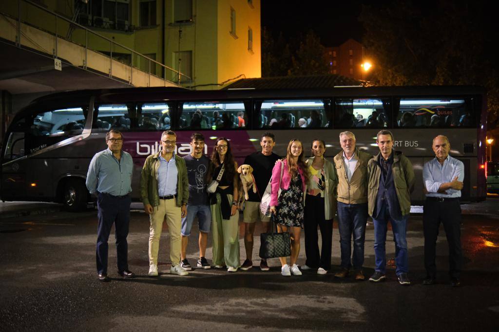 Los últimos viajes en la vieja y el primero en la nueva estación de autobuses