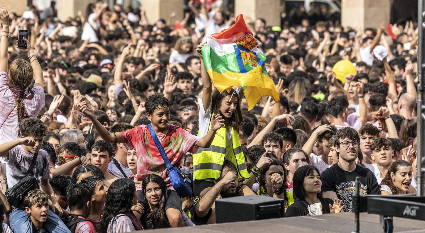 El chupinazo de San Mateo, en imágenes