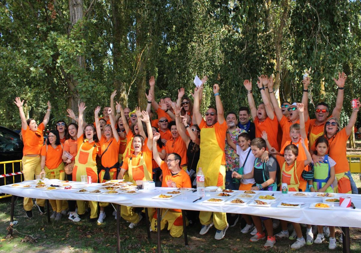 Los Gufillas, cuadrilla ganadora del Concurso de Paellas.