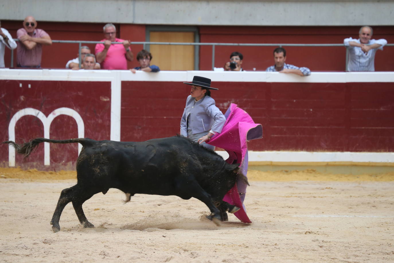 La cantera riojana se da cita en la plaza de toros de La Ribera