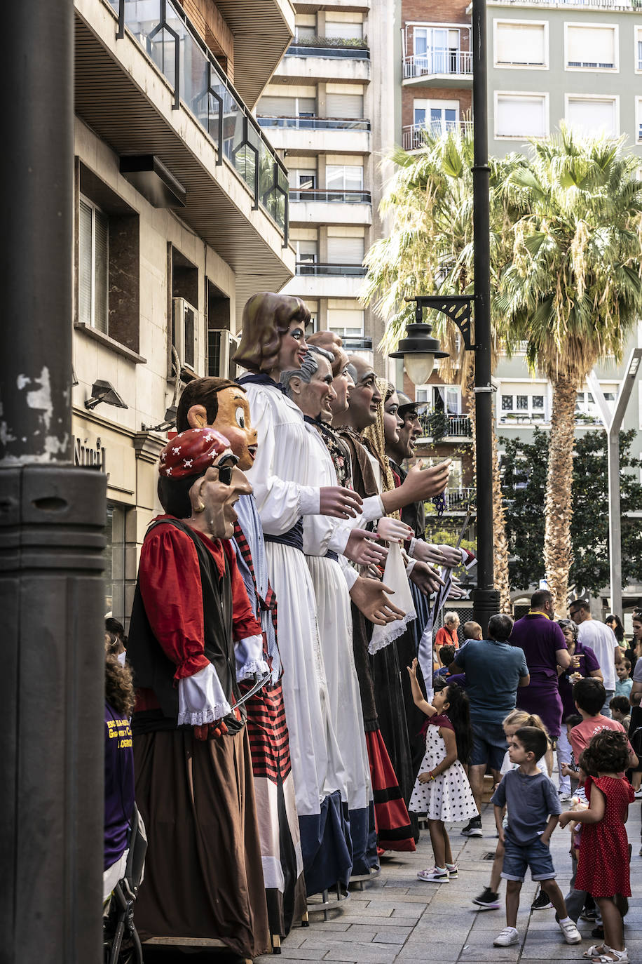 Mañana de gigantes para grandes y pequeños