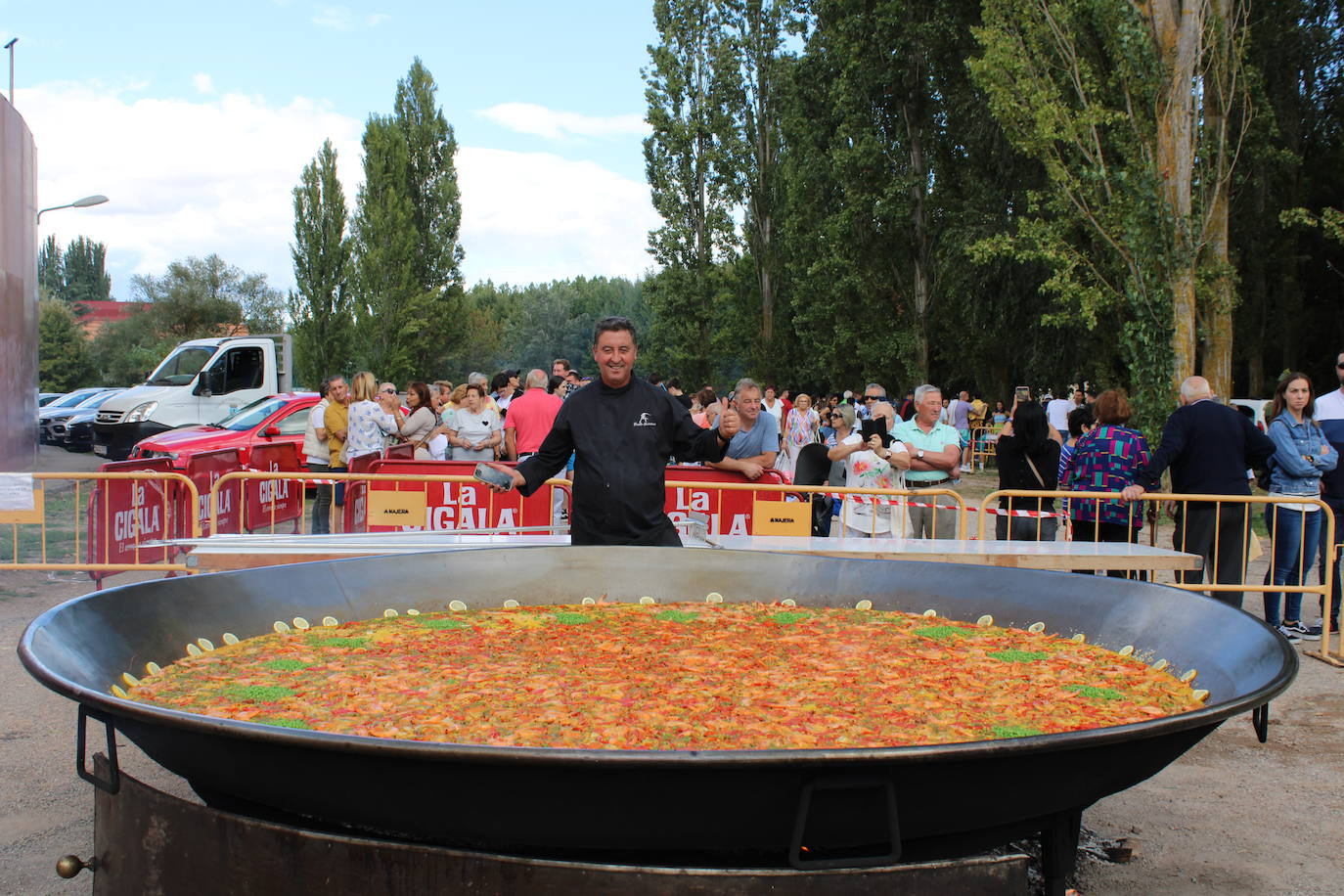 Tradicional concurso de paellas para despedir las fiestas de Nájera