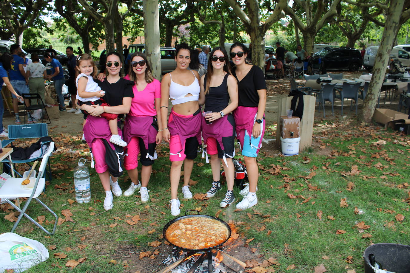 Tradicional concurso de paellas para despedir las fiestas de Nájera