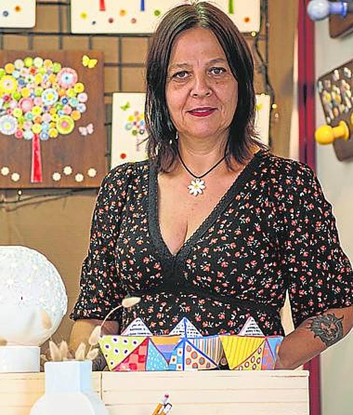 Imagen secundaria 2 - Las manos que modelan el arte