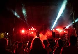 Actuación durante la lluviosa jornada del Parrilla del martes