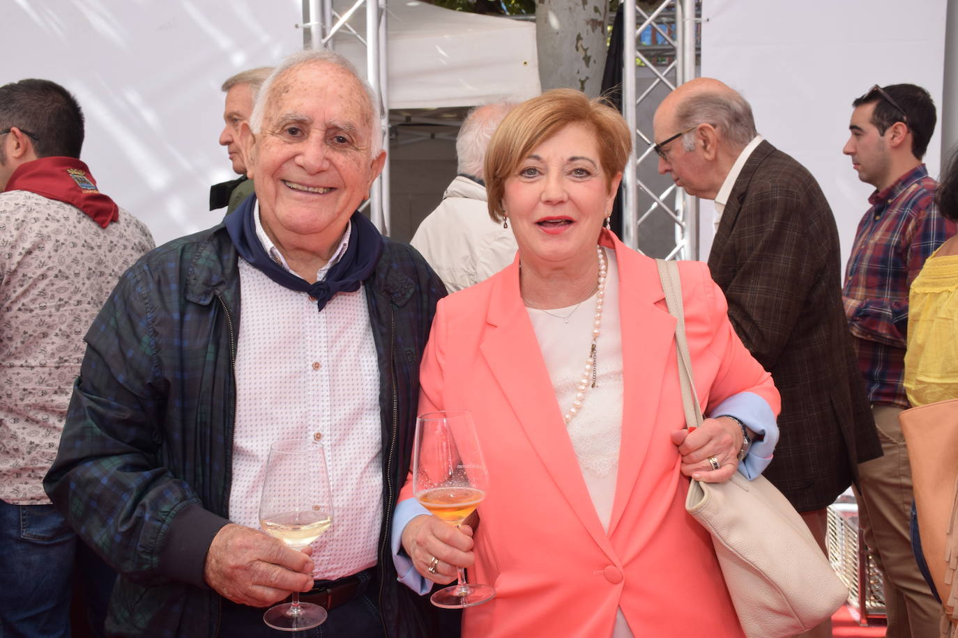 Fernando Reinares, expresidente de Cruz Roja, con Carmen Sanz