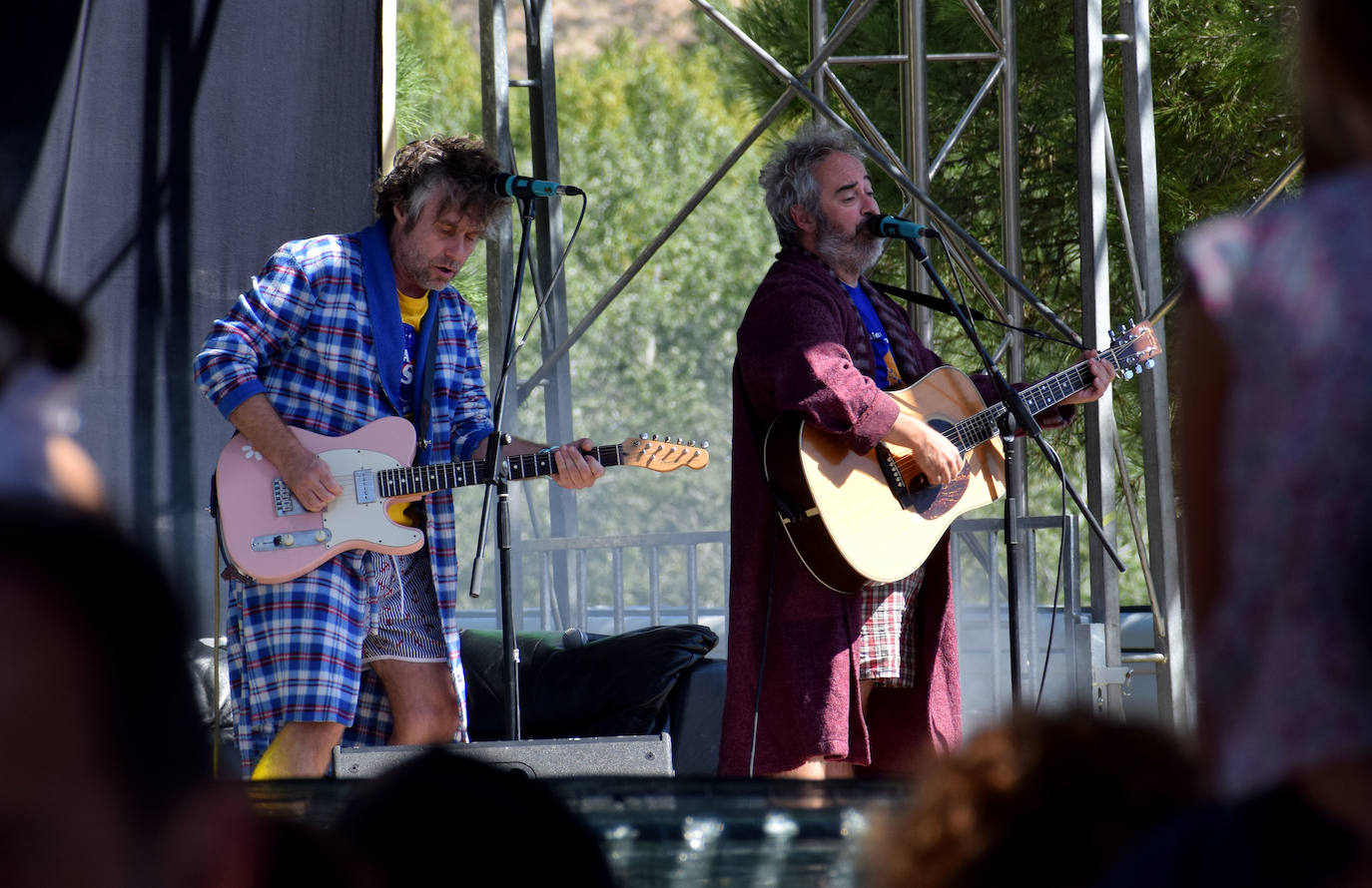 Los Gandules se meten al público en el bolsillo en el Espacio Peñas