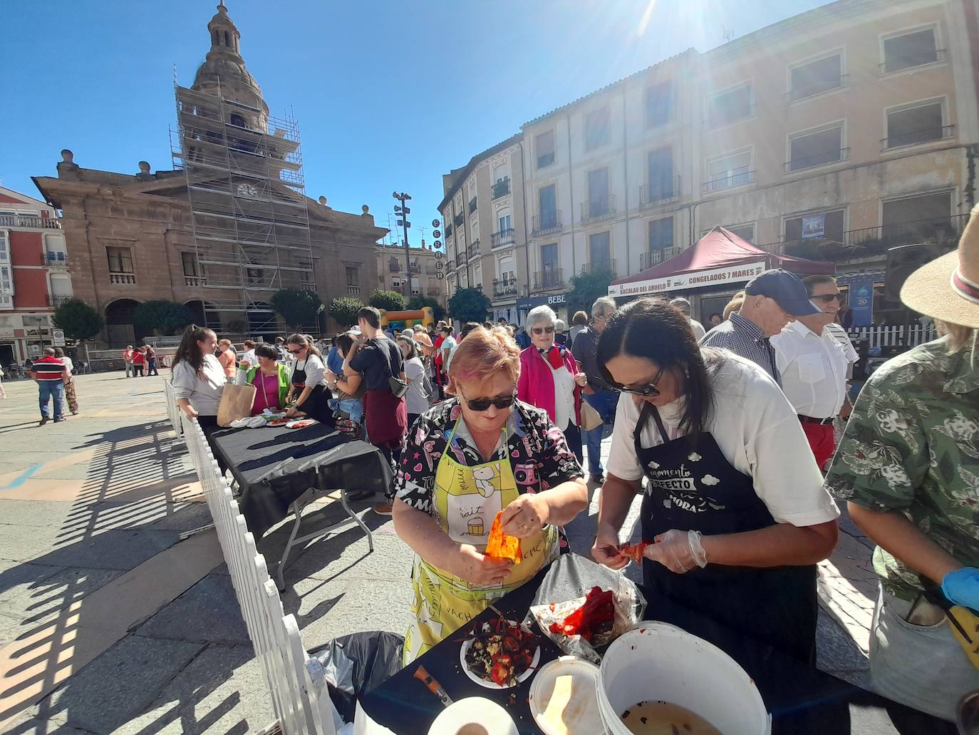 &#039;Calahorra con pimientos&#039; llena las calles de olor y sabor