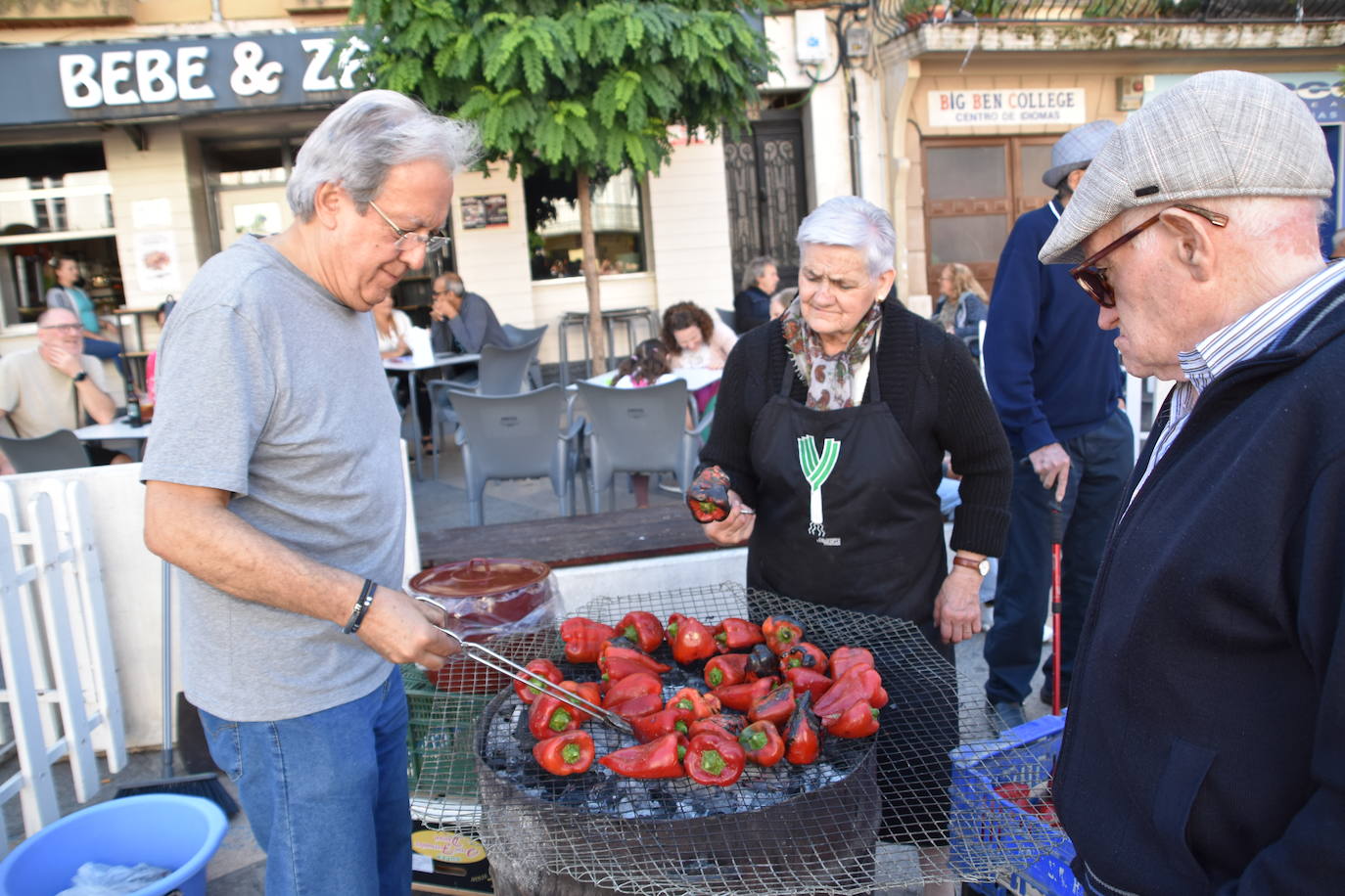 &#039;Calahorra con pimientos&#039; llena las calles de olor y sabor