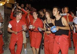 Animación callejera del Mariporrón con Samba Da Rua, que repitió en varias ediciones del festival.