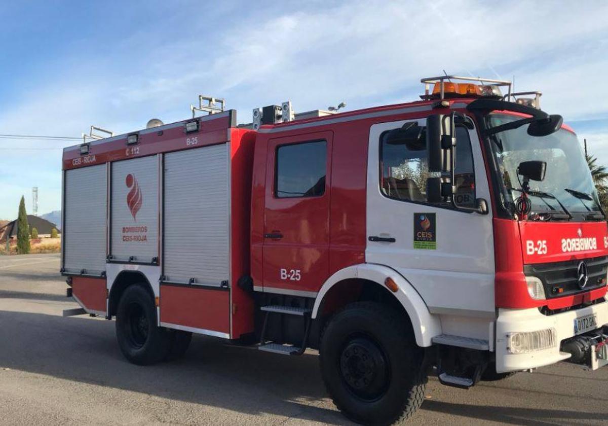 Trasladado al San Pedro por inhalación de humo tras un incendio en Ábalos