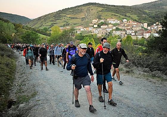 A Mojón Alto desde la laguna de la Nava