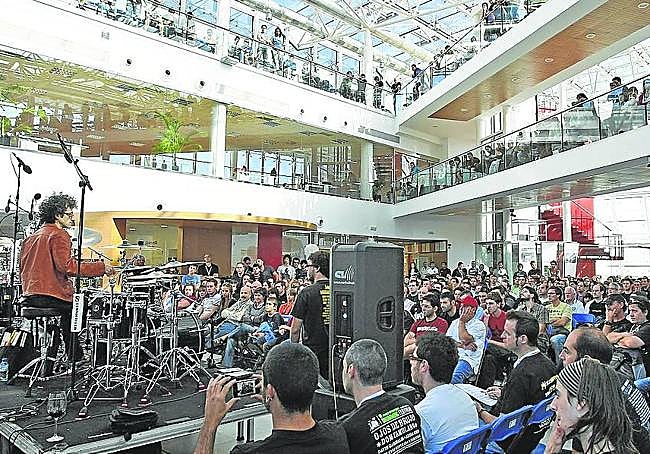 Masterclass en el Museo Würth de Logroño en LRDF 2009 durante la intervención de Jo Jo Mayer.