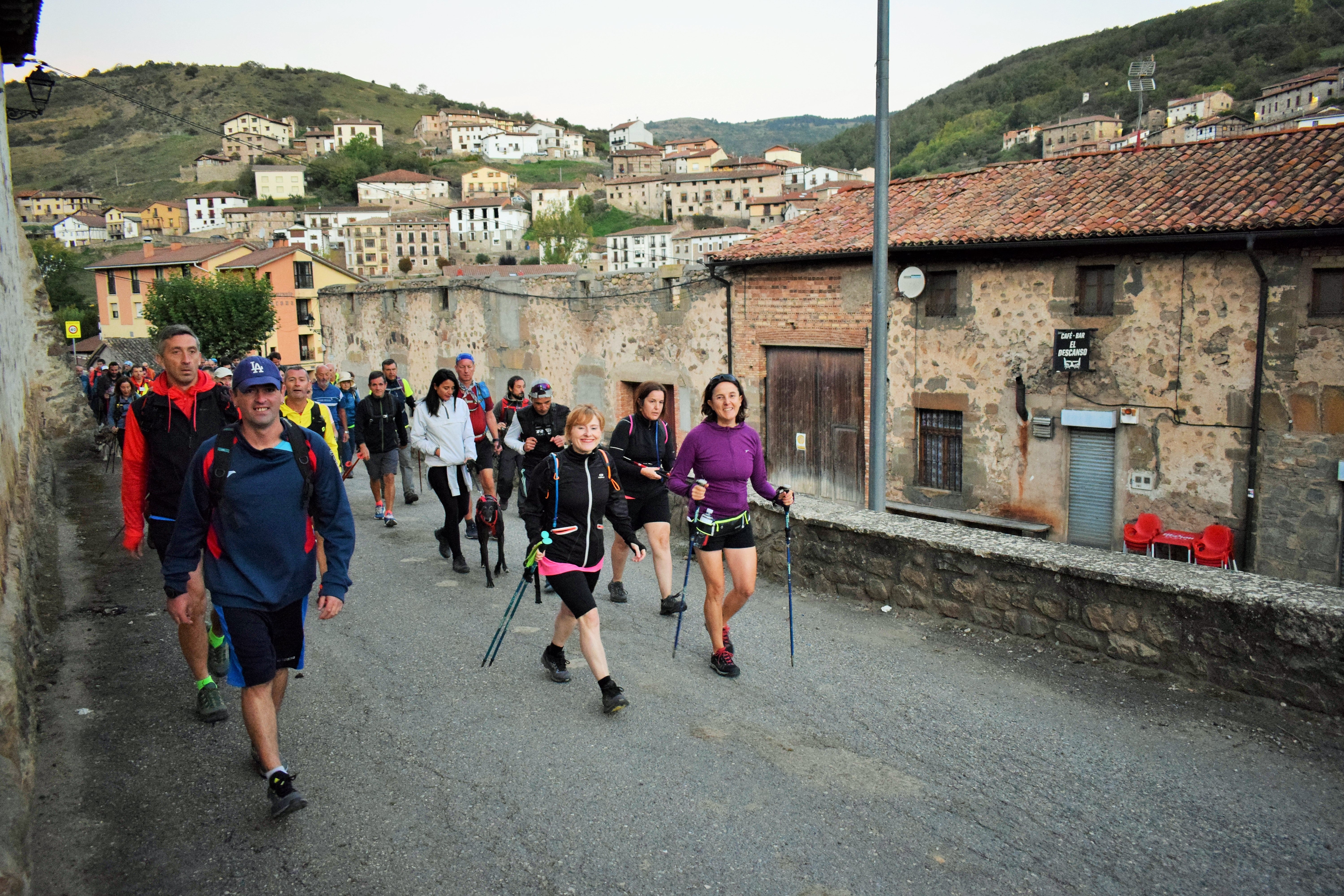 Instantes de la marcha de Hoyos