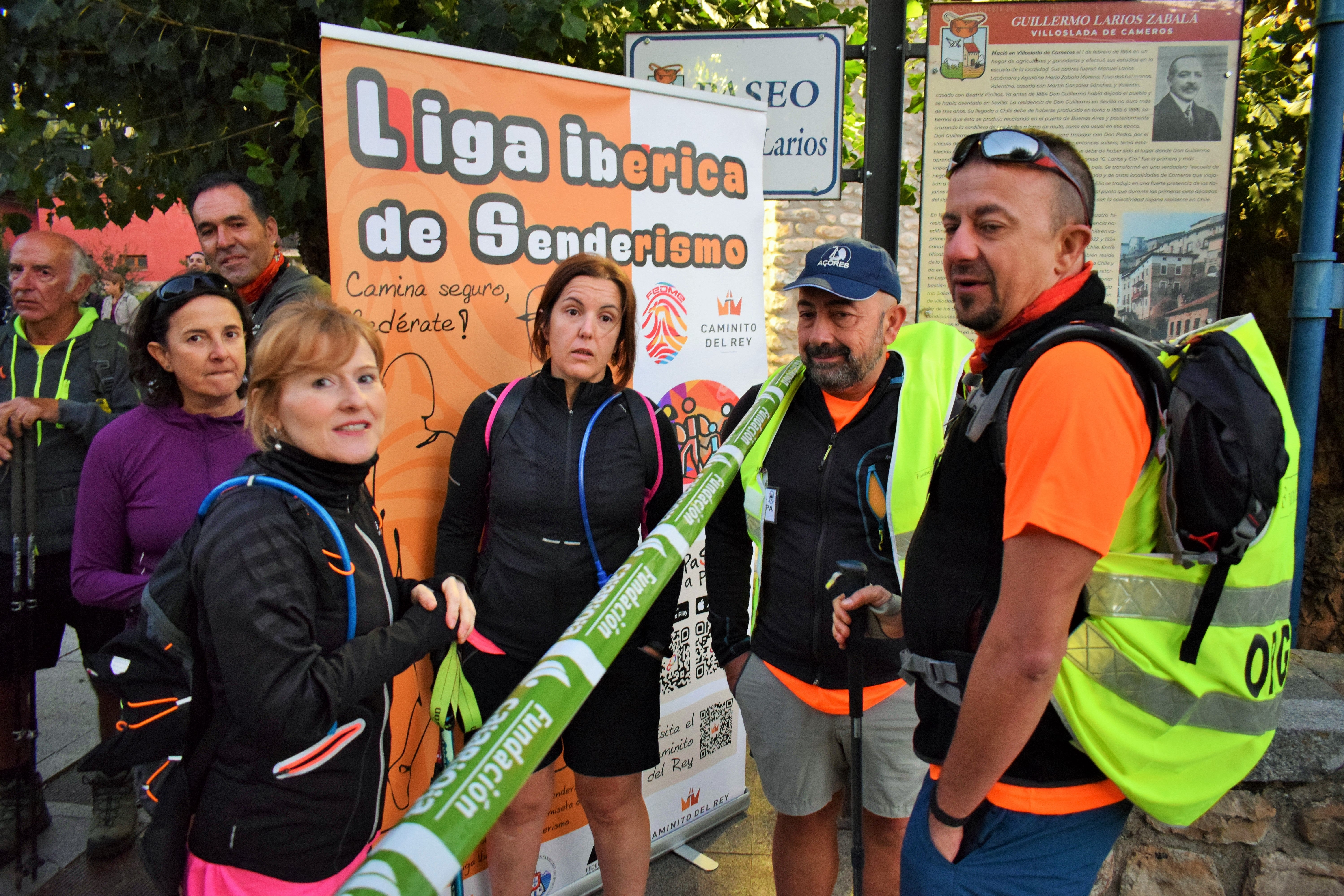 Instantes de la marcha de Hoyos
