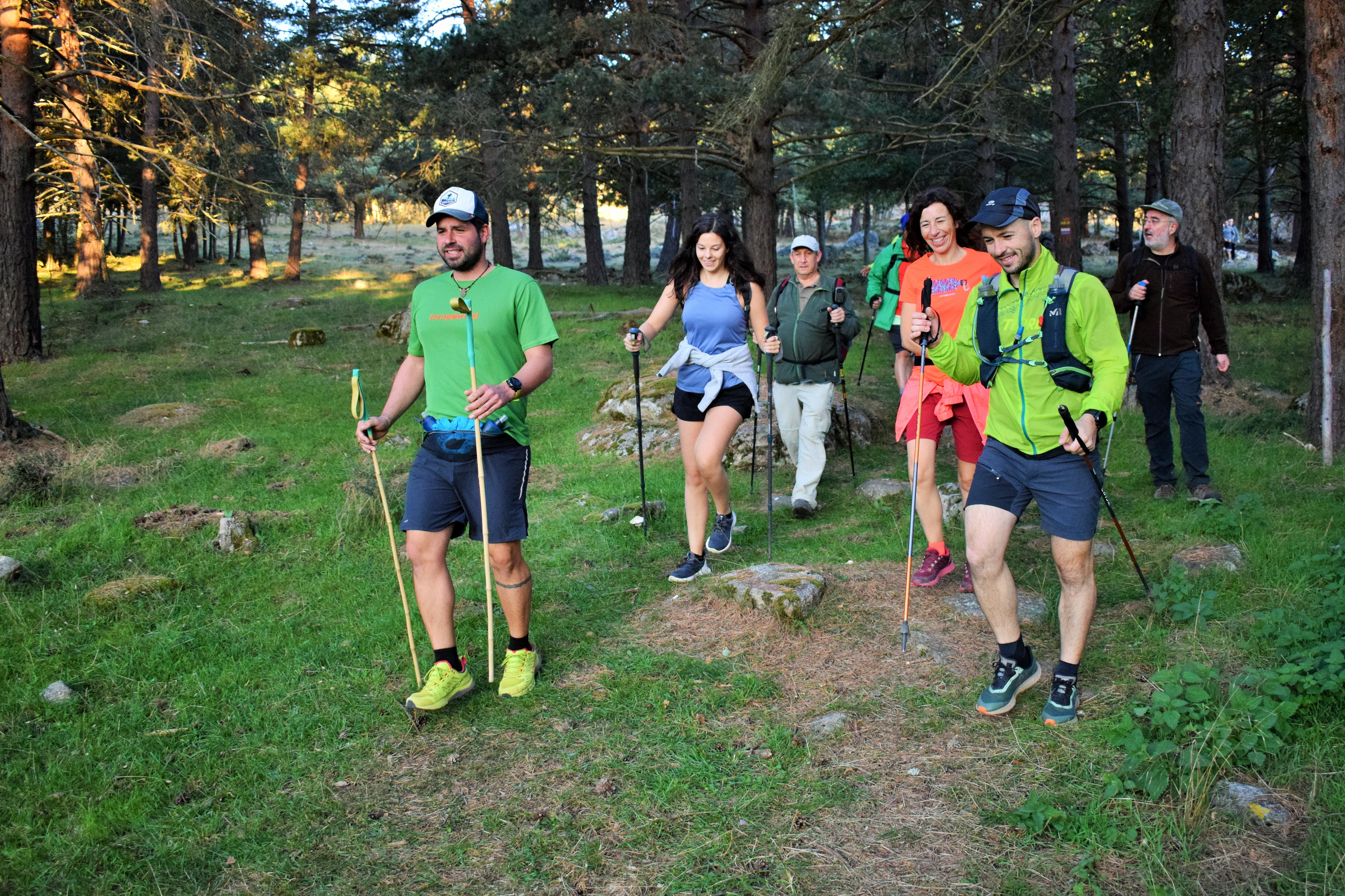 Instantes de la marcha de Hoyos
