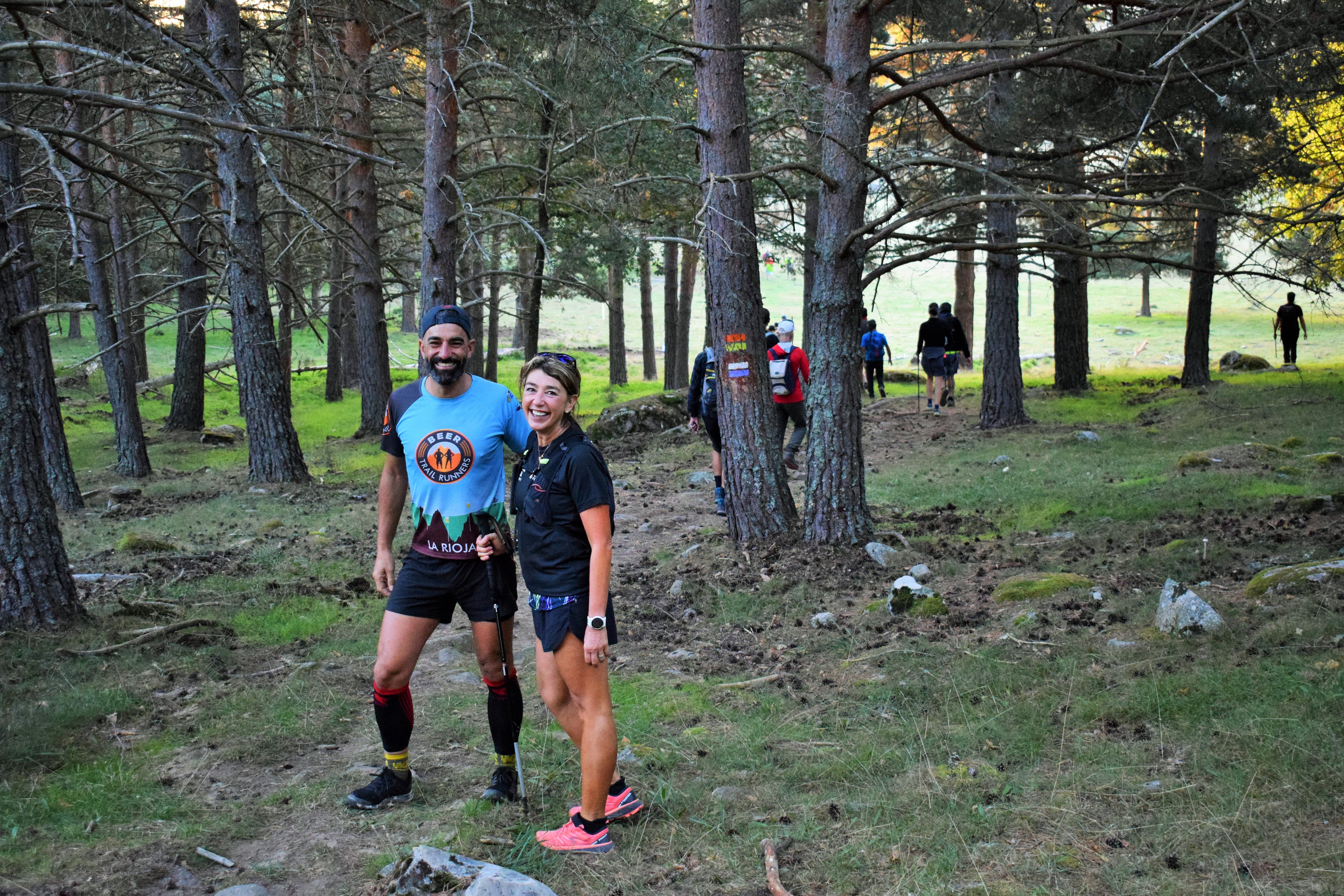 Instantes de la marcha de Hoyos