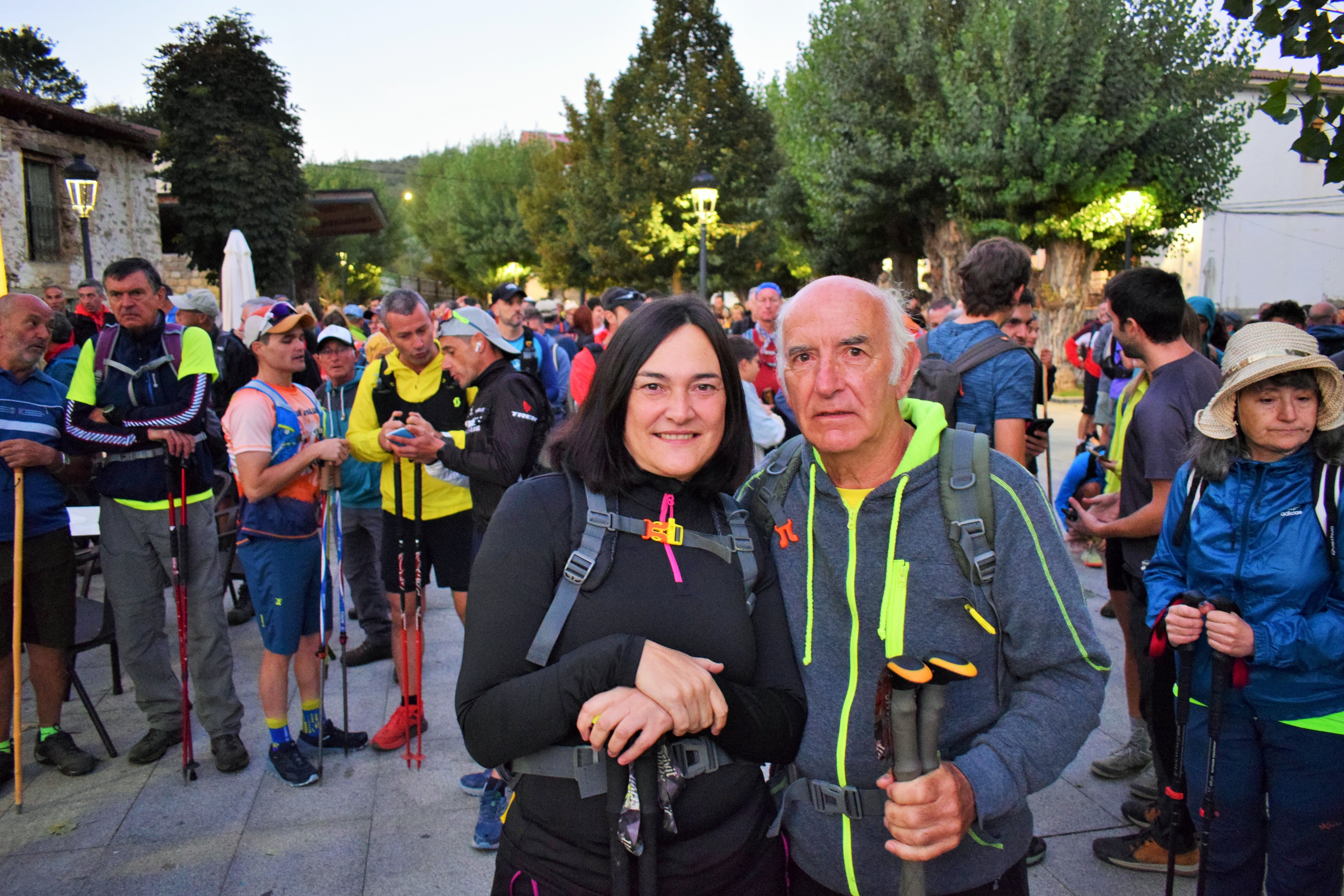 Instantes de la marcha de Hoyos