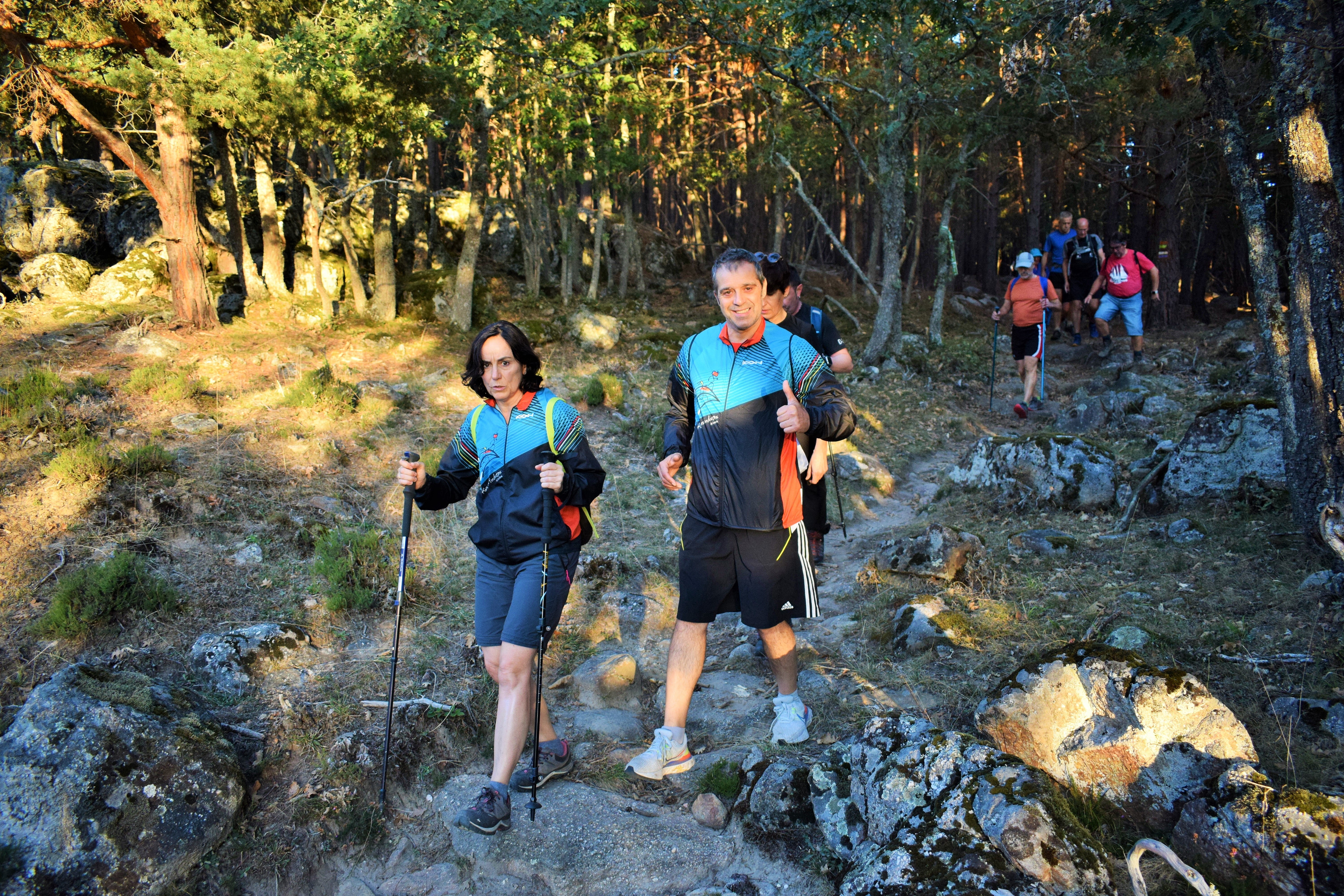 Instantes de la marcha de Hoyos