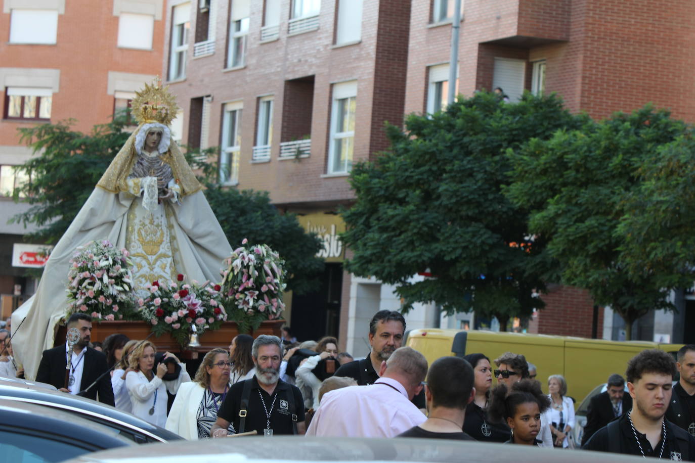 Procesión del Rosario de la Cofradía de Maristas