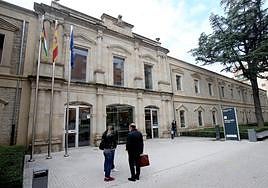 Exterior del Palacio de Justicia de Logroño.