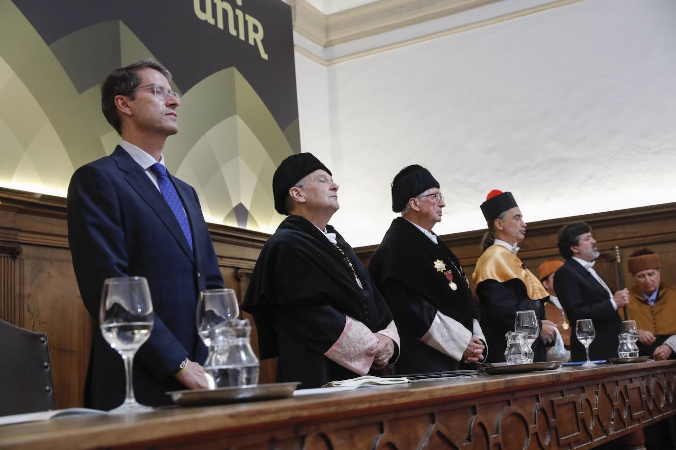 Gonzalo Capellán, en la mesa presidencial del acto de investidura de los doctores honoris causa de UNIR.