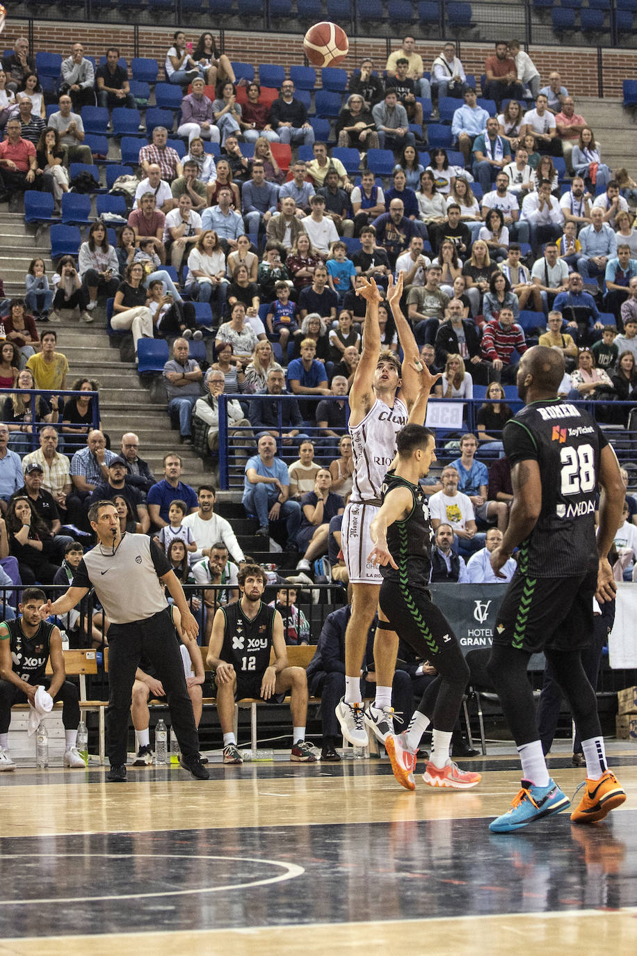 Clavijo 62 - Betis 56