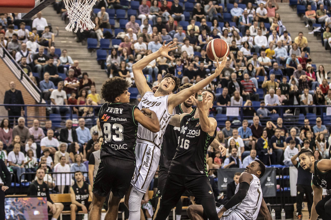 Clavijo 62 - Betis 56