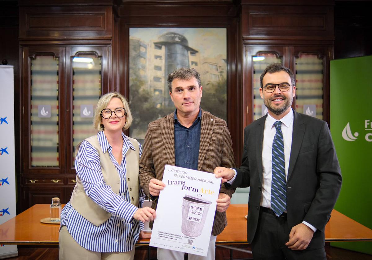 Laura Pérez, Carlos Fuentes e Iker Muguruza, en la presentación de TransformARTE.