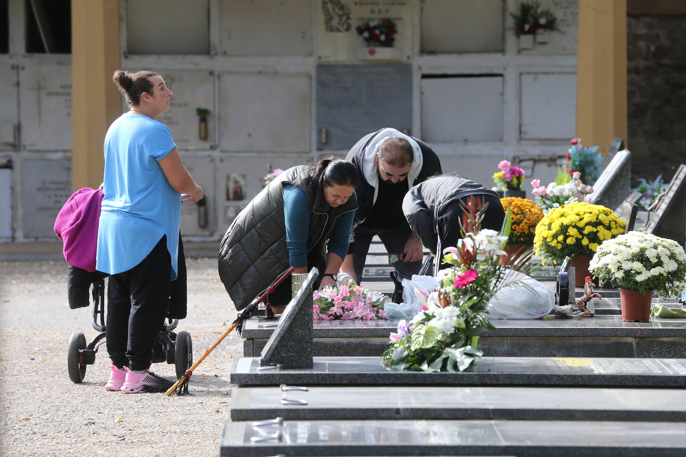 Homenaje a los difuntos durante el día