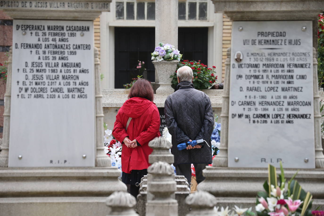 El Día de Todos los Santos, en el cementerio de Logroño