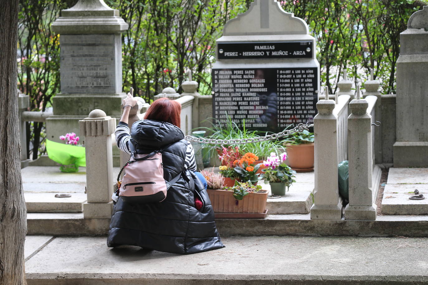 El Día de Todos los Santos, en el cementerio de Logroño