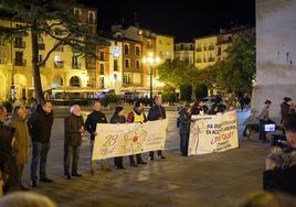 Imagen de la concentración de anoche en la Plaza del Mercado.