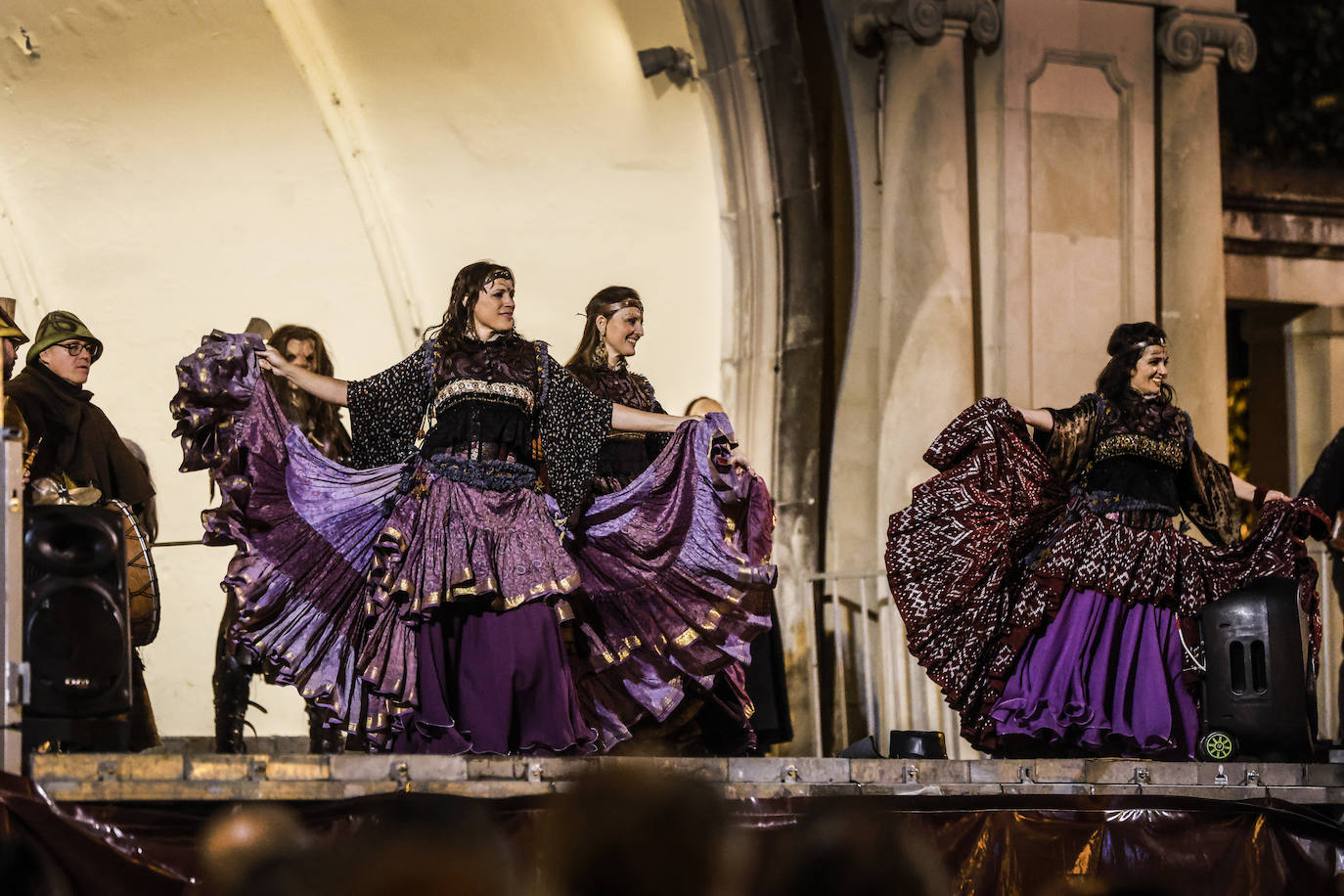 &#039;El baile de los malditos&#039; cerró la fiestas de las brujas