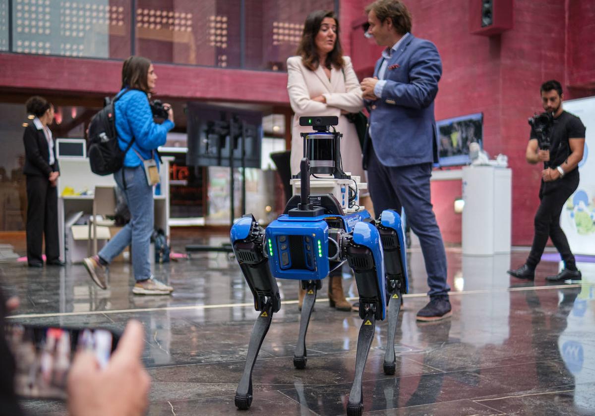 El robot 'Spot', la estrella de InnovaTE en Logroño.