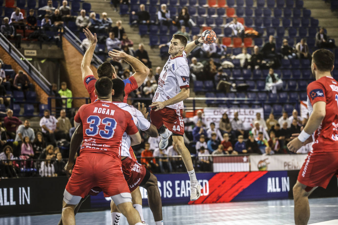 Las imágenes del Ciudad de Logroño-Vojvodina