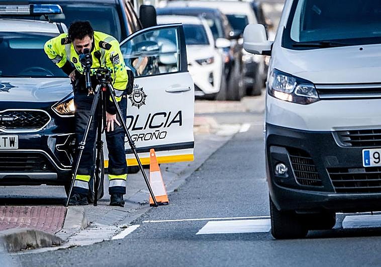 Control de la Policía Local en las calles de Logroño.