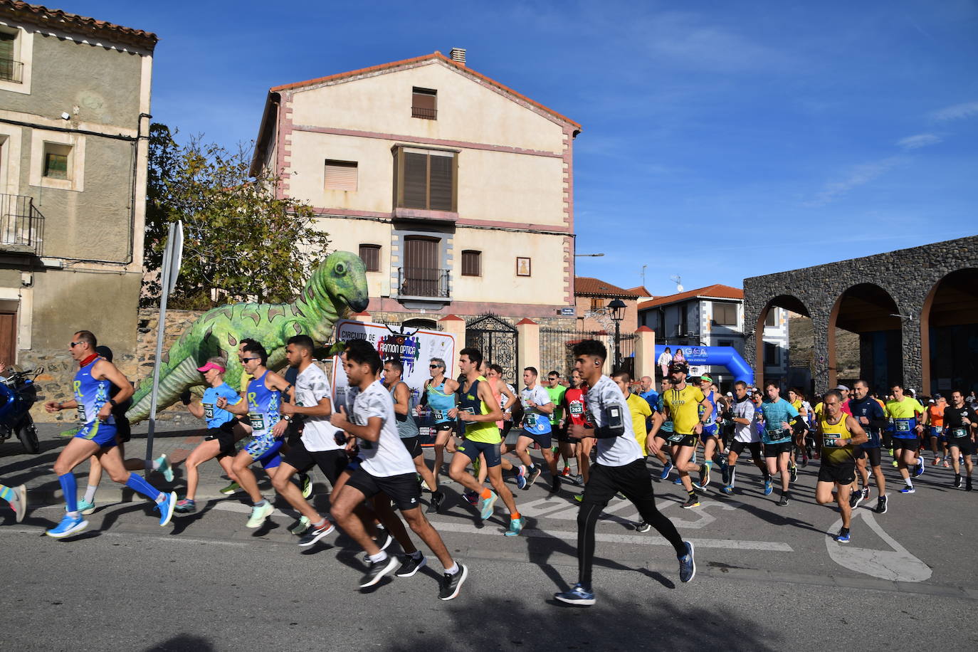 Carlos Pérez y Olmo Vidondo ganan la X carrera &#039;Entre dinosaurios&#039; de Igea