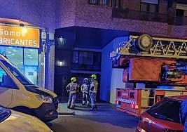 Trasladado un hombre de 94 años al San Pedro por inhalación de humo