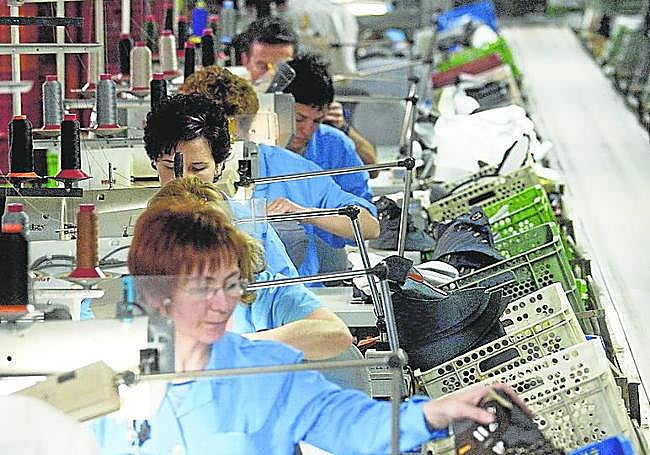 Operarias de Calzados Fal, en una imagen del año 2005.